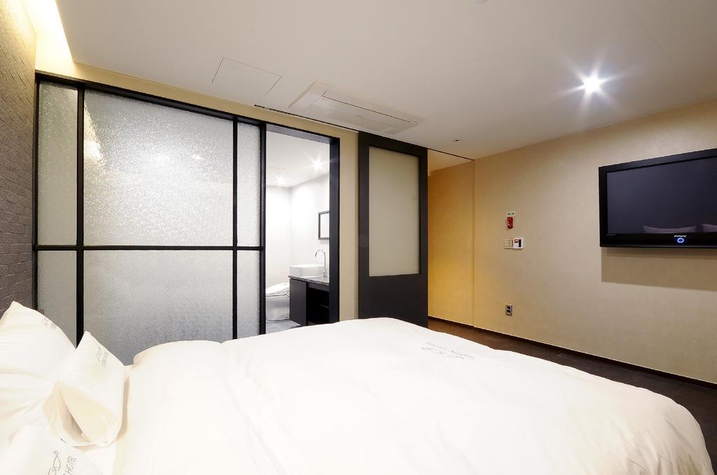 Queens Hotel Seomyeon Busan Exteriör bild