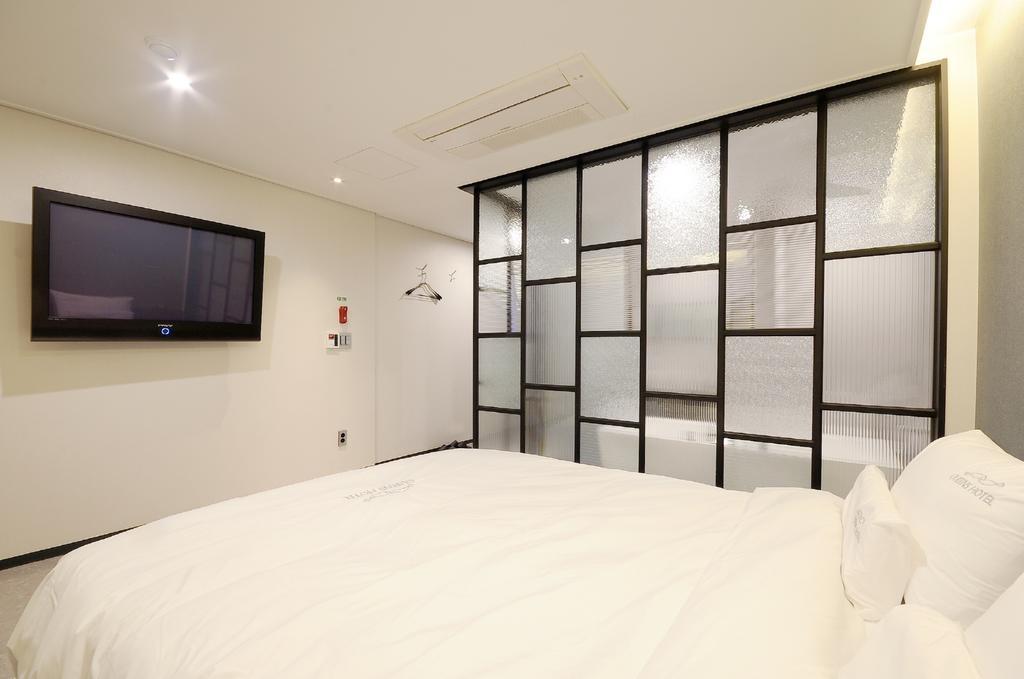 Queens Hotel Seomyeon Busan Exteriör bild