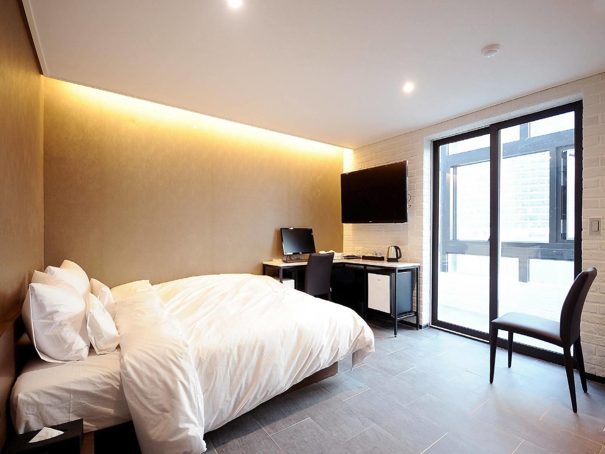 Queens Hotel Seomyeon Busan Exteriör bild